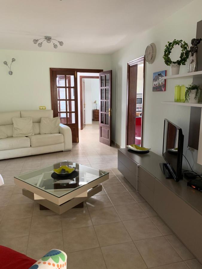 Lovely Villa Nico Playa Blanca, Hot Tub, Communal Pool Playa Blanca (Lanzarote) Exterior foto